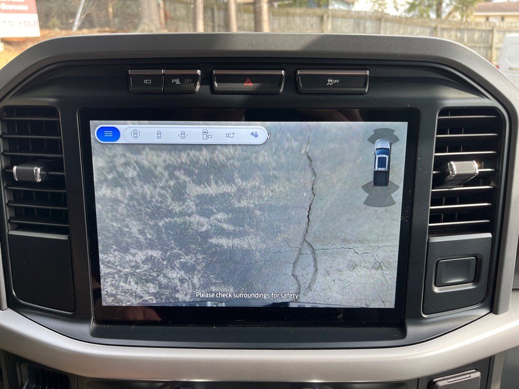 Used 2022 Ford F150 Lightning XLT image 28