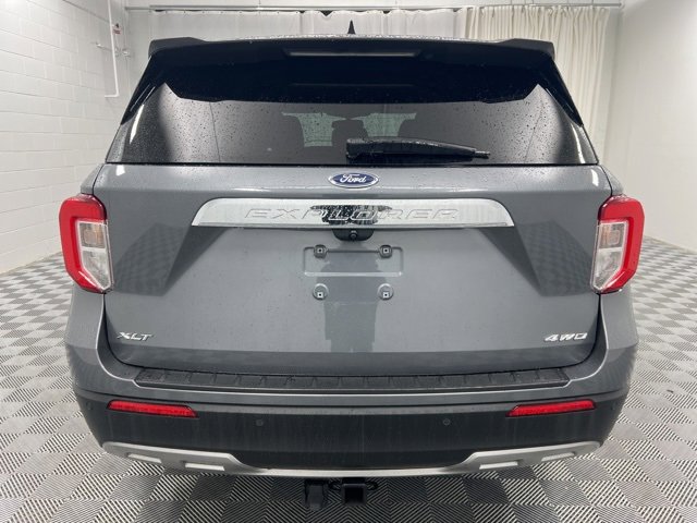 Used 2022 Ford Explorer XLT w/ Equipment Group 202A image 8