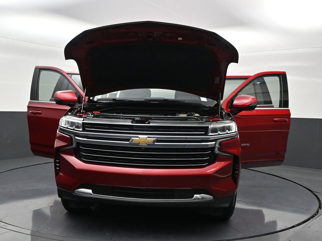 Used 2022 Chevrolet Suburban LT w/ LT Signature Package image 38