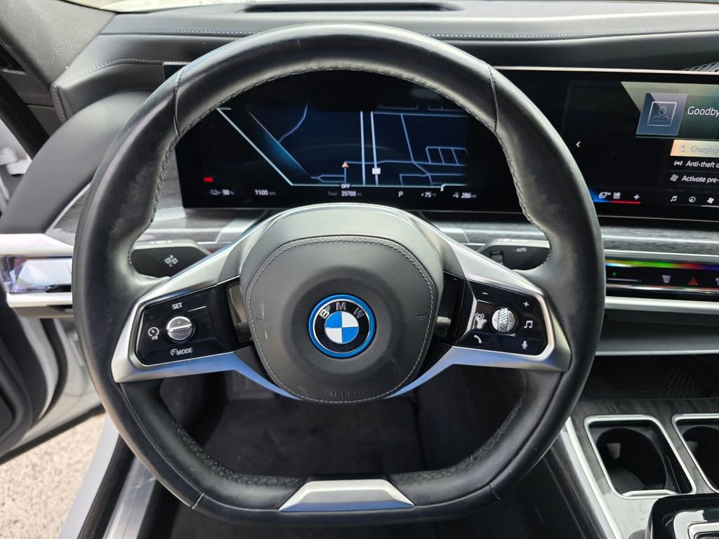 Certified 2023 BMW i7 xDrive60 image 19