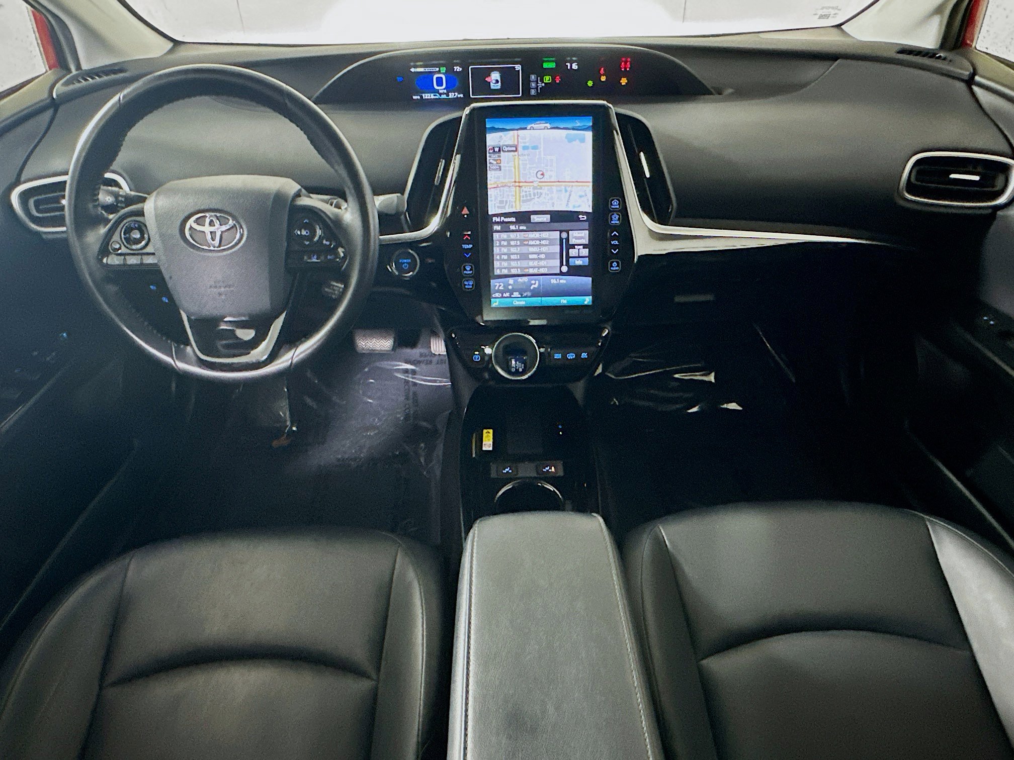 Used 2021 Toyota Prius Prime XLE image 27