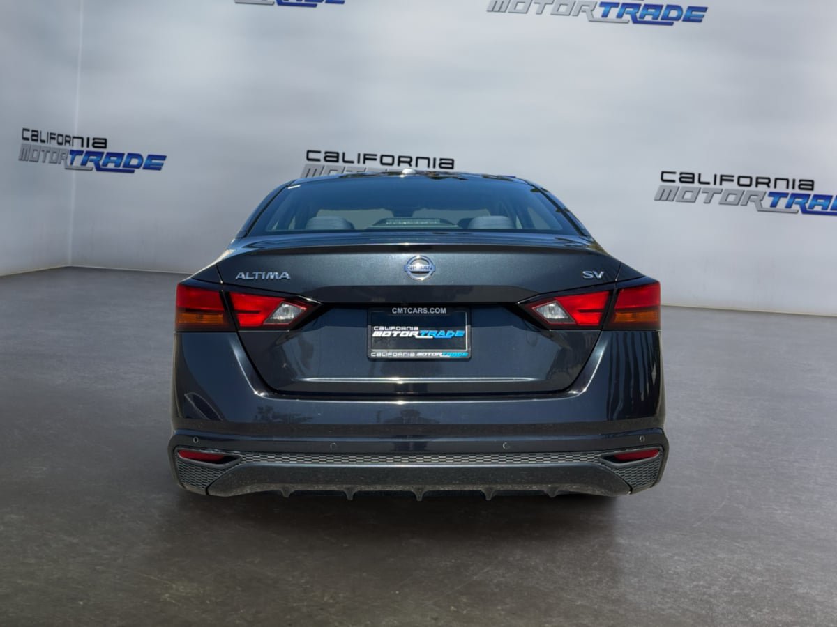 Used 2022 Nissan Altima 2.5 SV FWD image 6