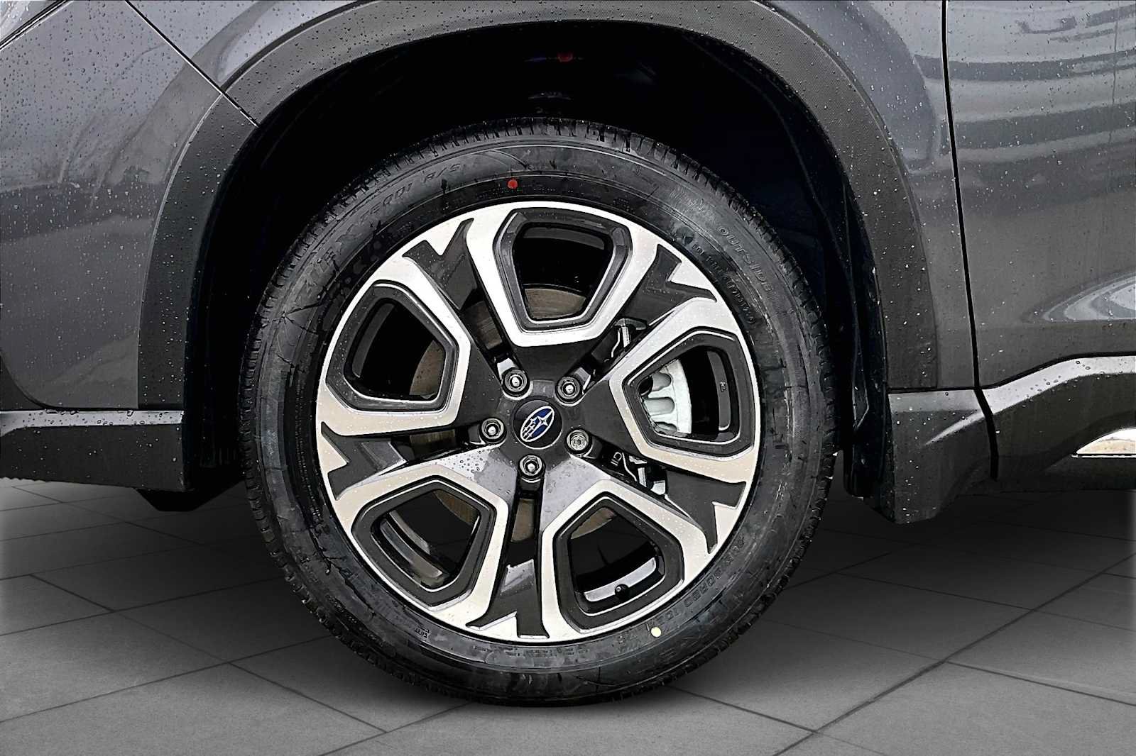 New 2026 Subaru Ascent Touring AWD/4WD image 13