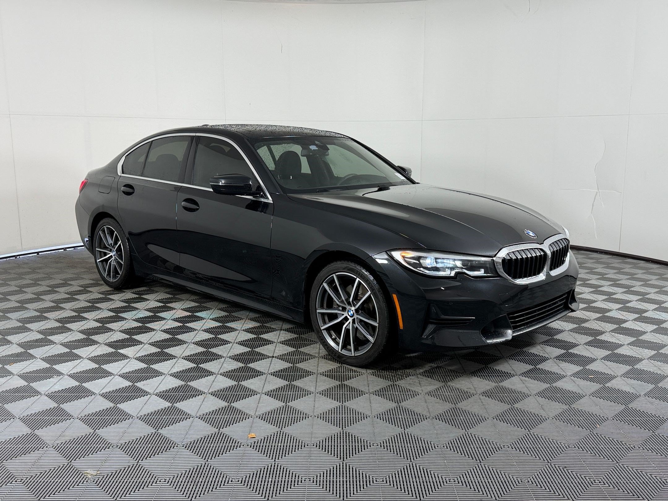 Used 2019 BMW 330i Sedan w/ Convenience Package RWD image 7