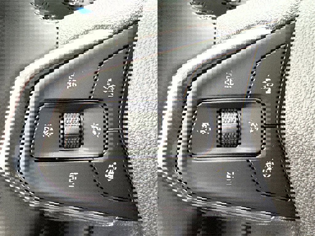 New 2026 Chevrolet Trax LT w/ Driver Confidence Package image 25