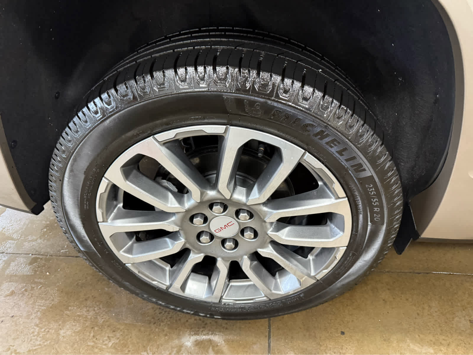 Used 2023 GMC Acadia Denali w/ Denali Technology Package image 34