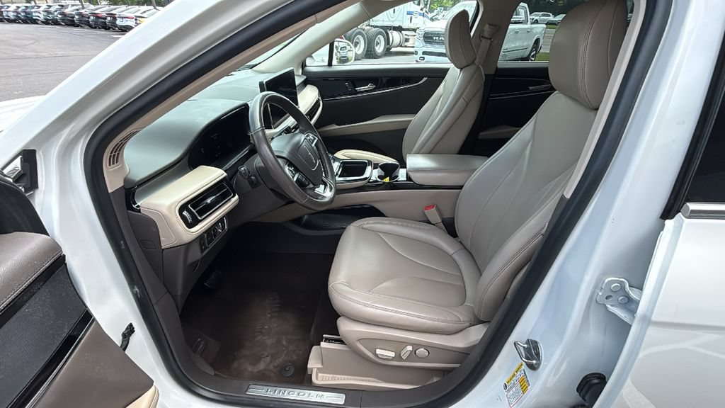 Used 2021 Lincoln Nautilus AWD image 24