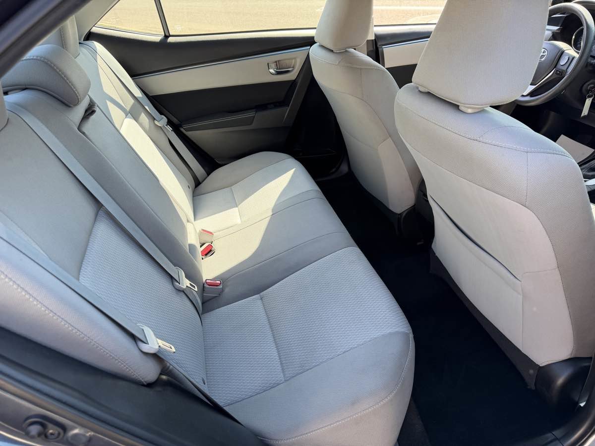 Used 2016 Toyota Corolla LE FWD image 16