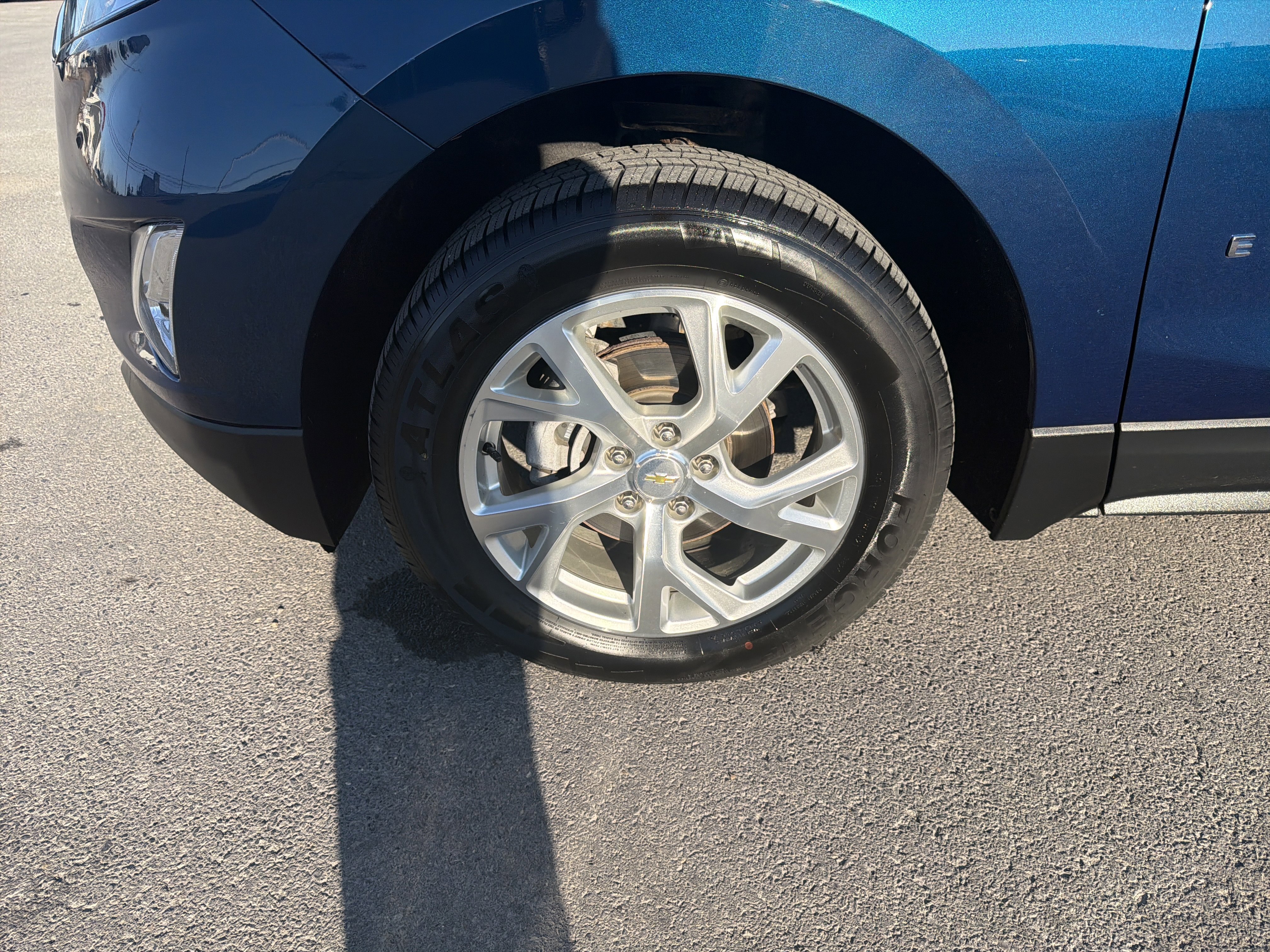 Used 2019 Chevrolet Equinox Premier image 11