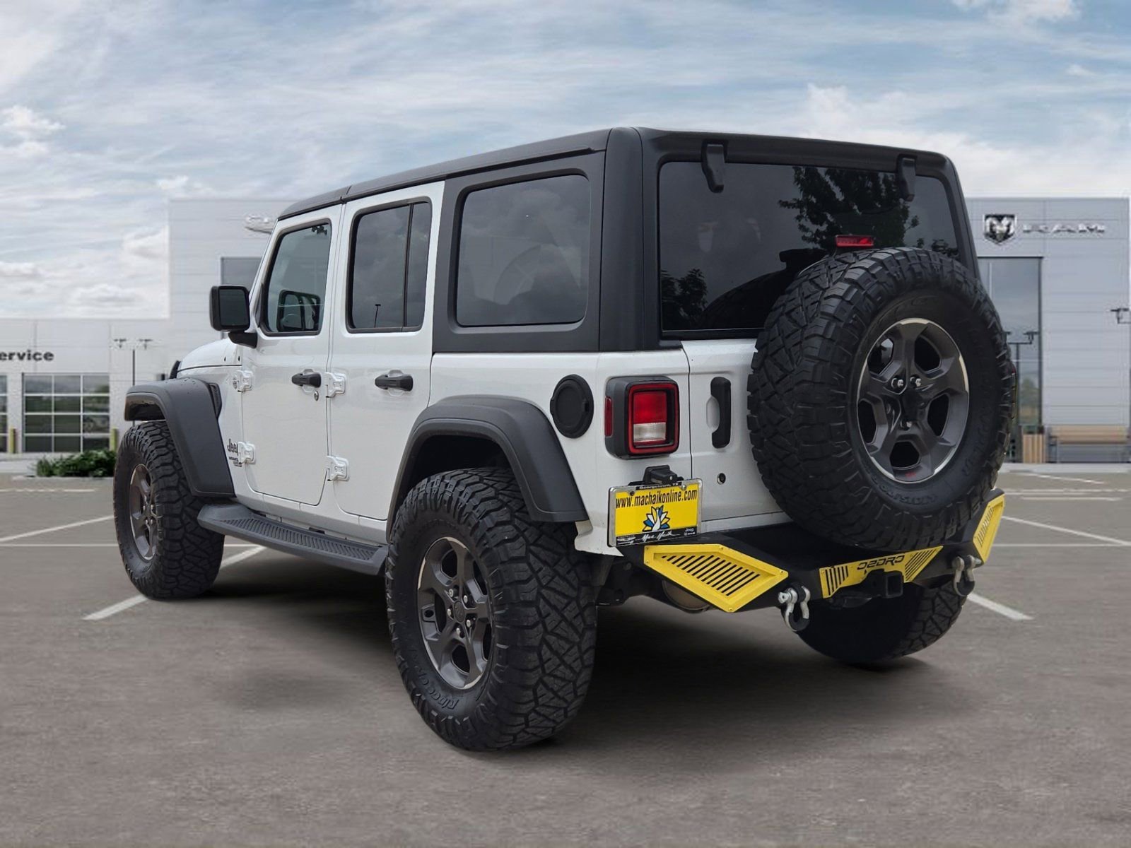 Used 2019 Jeep Wrangler Unlimited Sport S AWD/4WD image 3