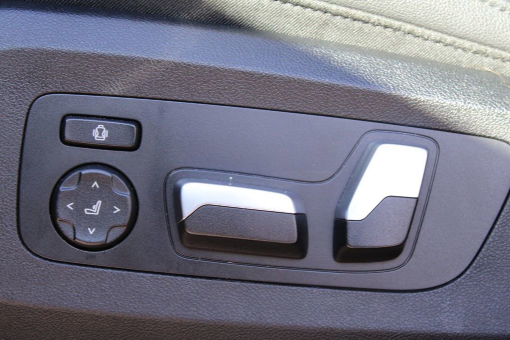 Used 2020 BMW X5 xDrive40i w/ Premium Package image 30