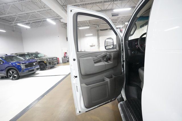 Used 2020 GMC Savana 2500 w/ Driver Convenience Package image 26