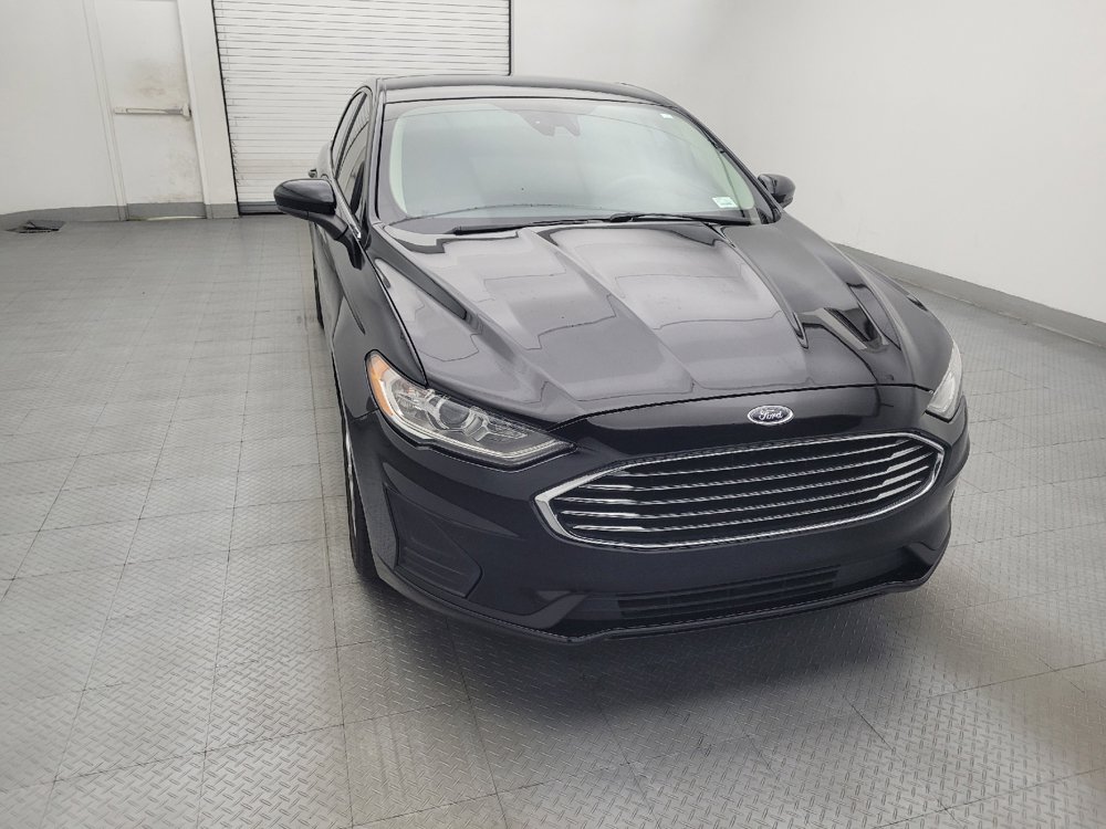 Used 2019 Ford Fusion SE FWD image 14