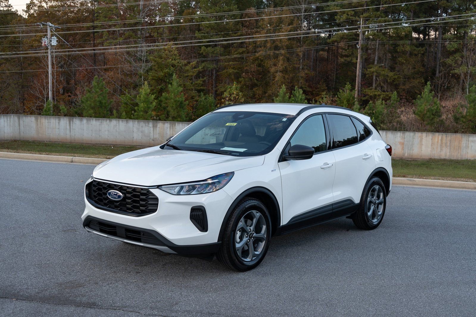 New 2026 Ford Escape ST-Line w/ Tech Pack #1 FWD image 3