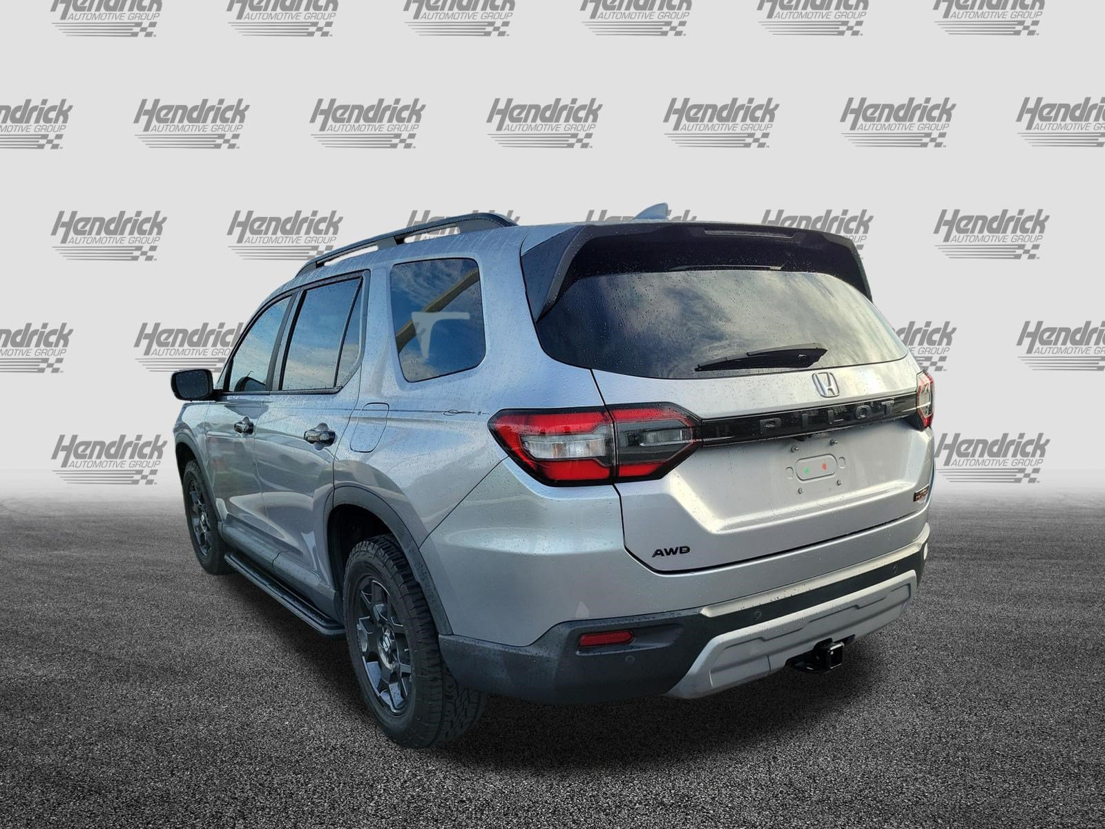 Used 2024 Honda Pilot TrailSport image 8