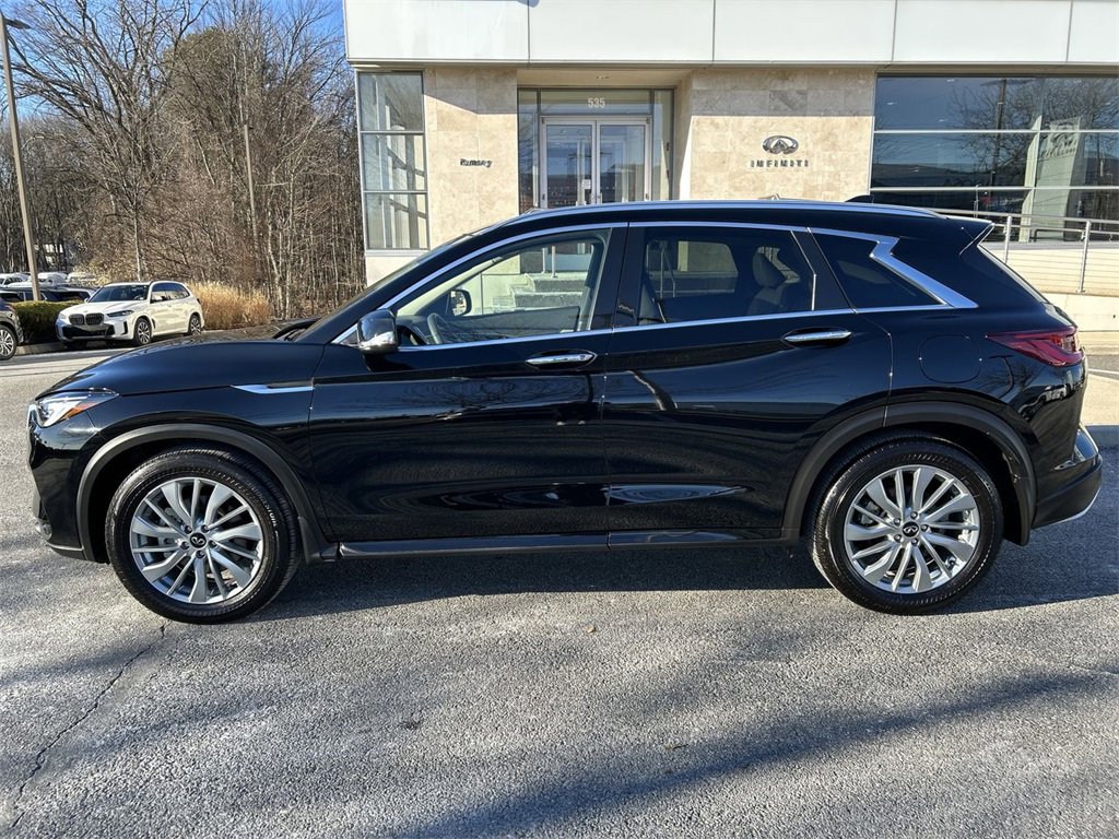 Certified 2024 INFINITI QX50 Luxe image 5