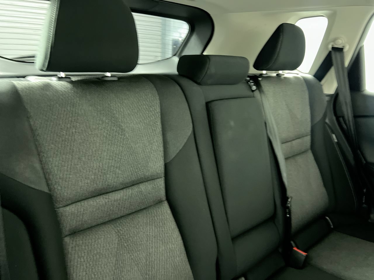 Used 2024 Nissan Rogue SV FWD image 30