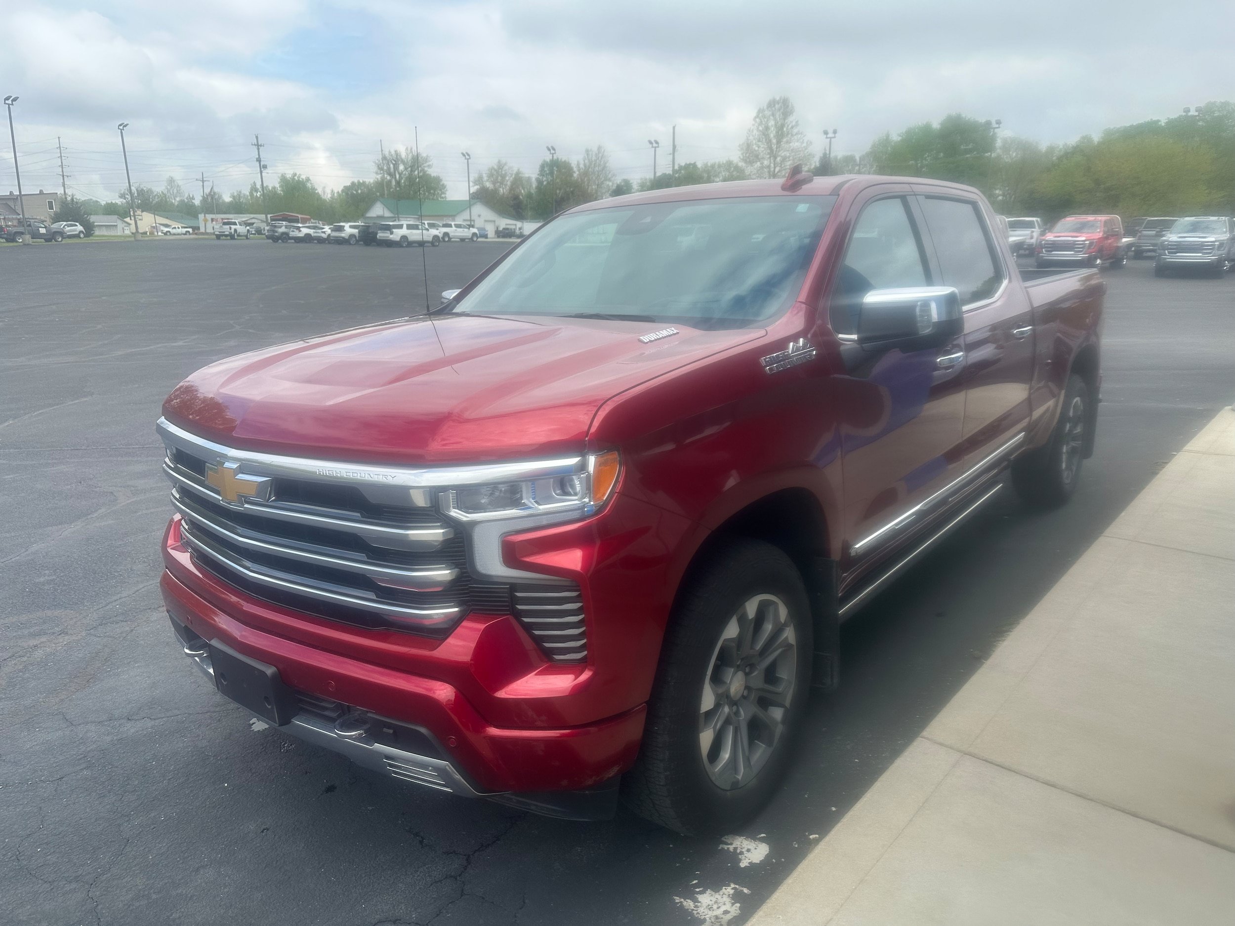 Used 2024 Chevrolet Silverado 1500 High Country w/ Technology Package AWD/4WD image 11