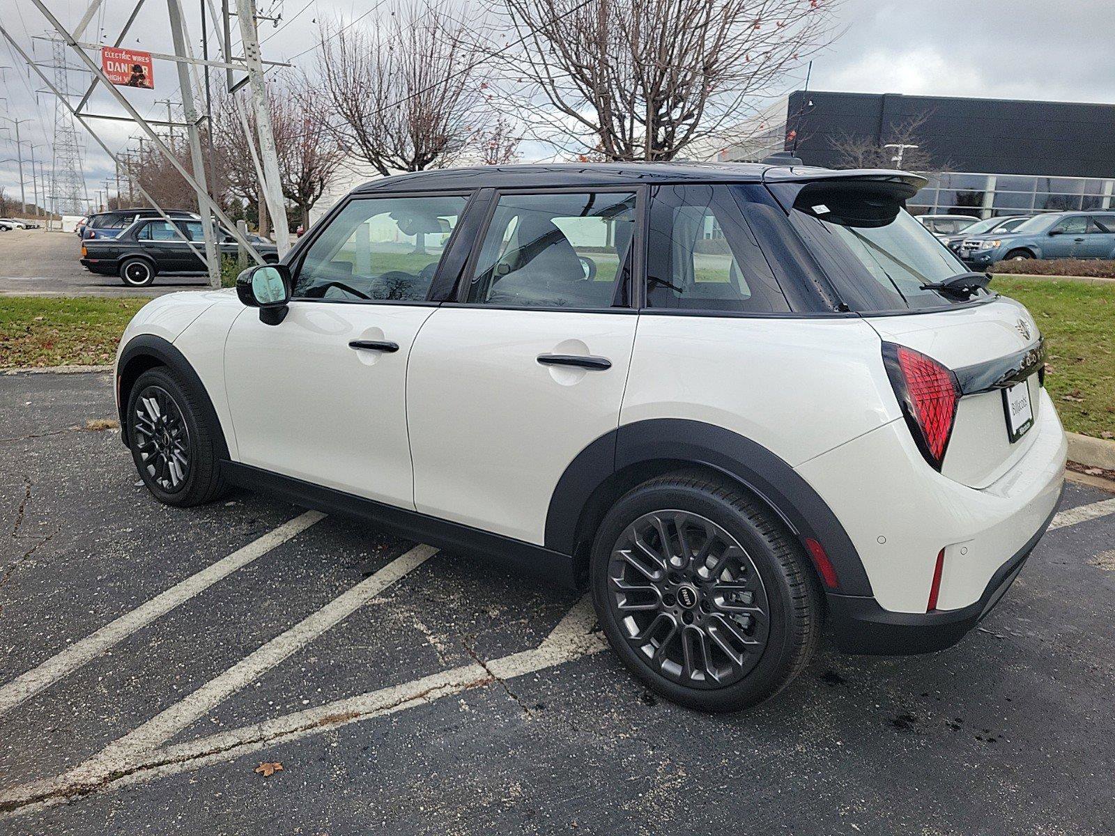 Certified 2025 MINI Cooper S FWD image 11