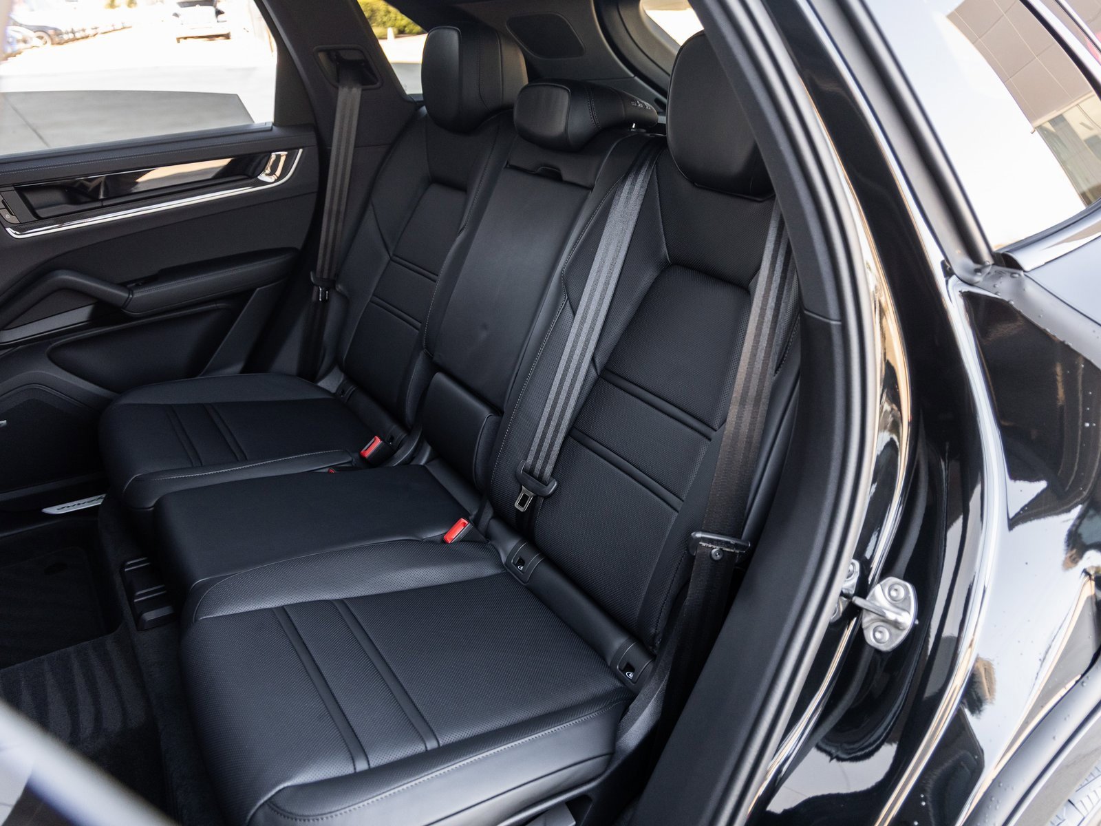 New 2026 Porsche Cayenne S image 32