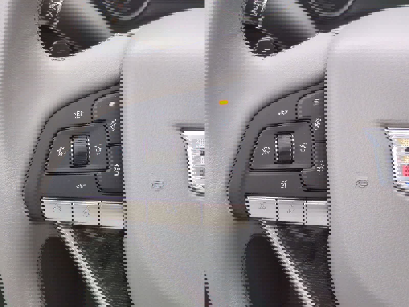 Used 2022 Cadillac XT6 Premium Luxury image 27