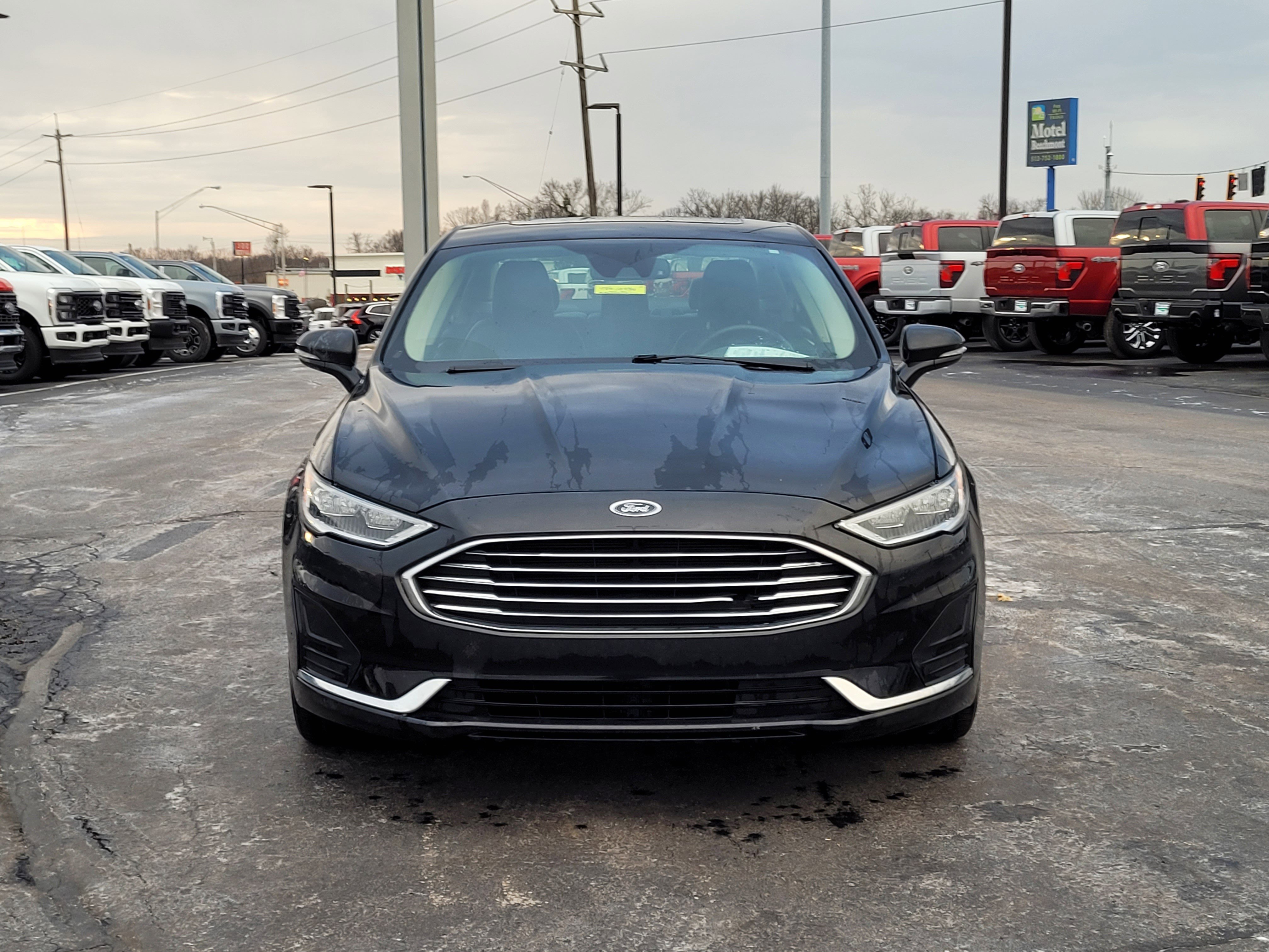 Used 2020 Ford Fusion SEL image 9