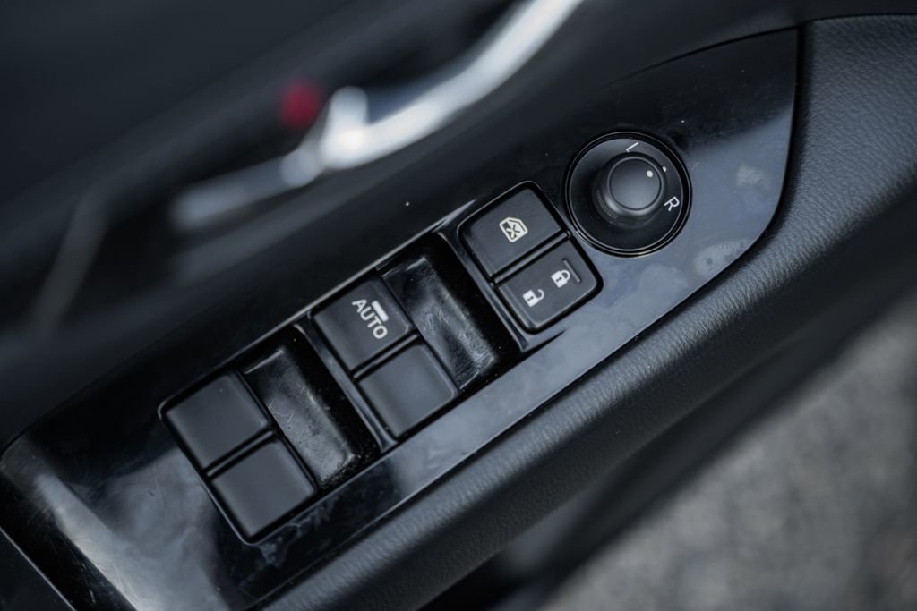 Used 2017 MAZDA CX-5 Touring w/ I-ACTIVSENSE Package image 37