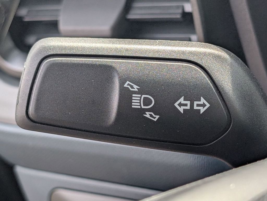 New 2026 Ford Maverick Lariat w/ Black Appearance Package image 33