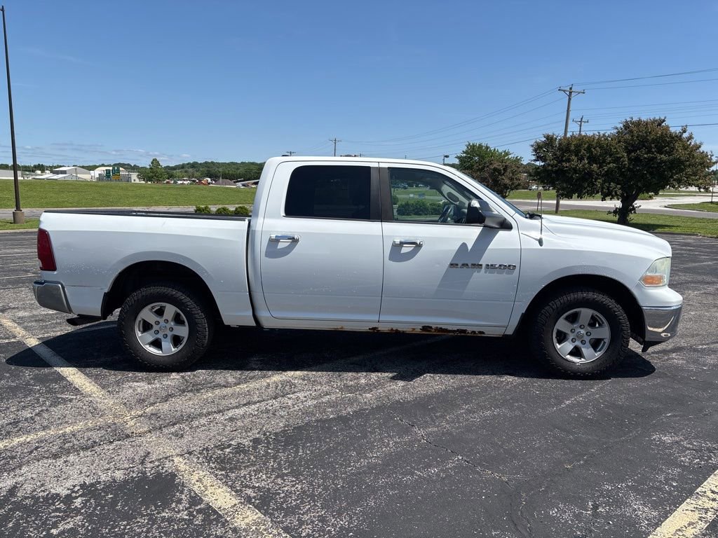 Used 2011 RAM 1500 Classic SLT w/ Luxury Group AWD/4WD image 4
