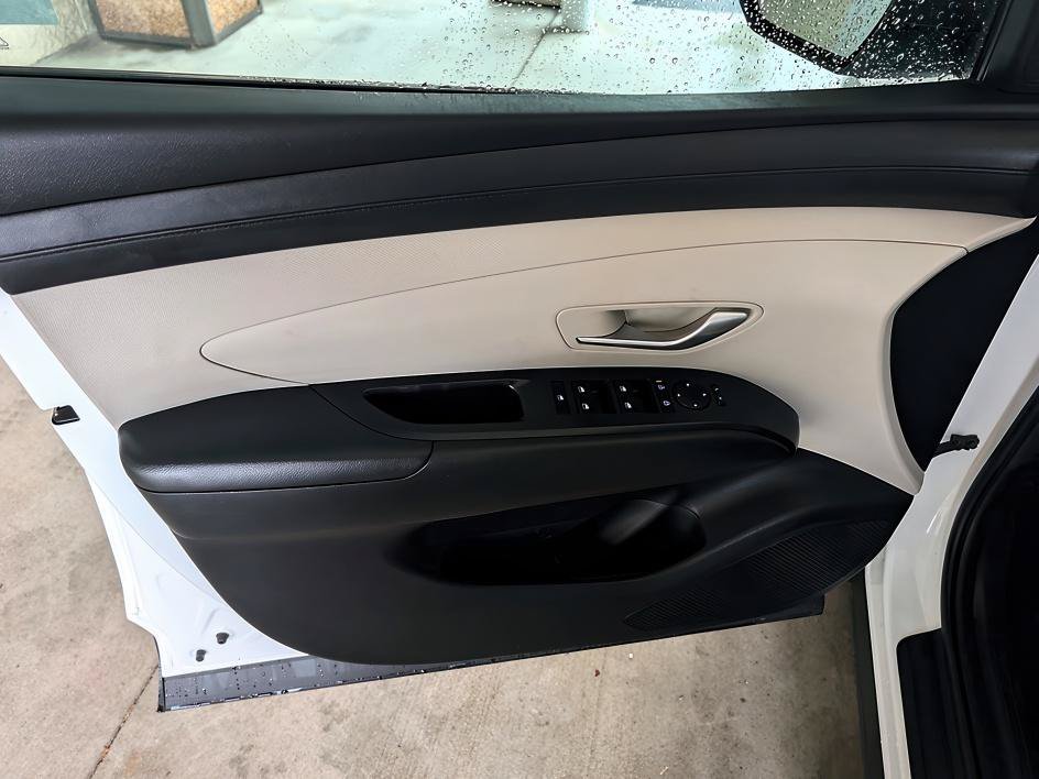 Used 2025 Hyundai Tucson SEL FWD image 8