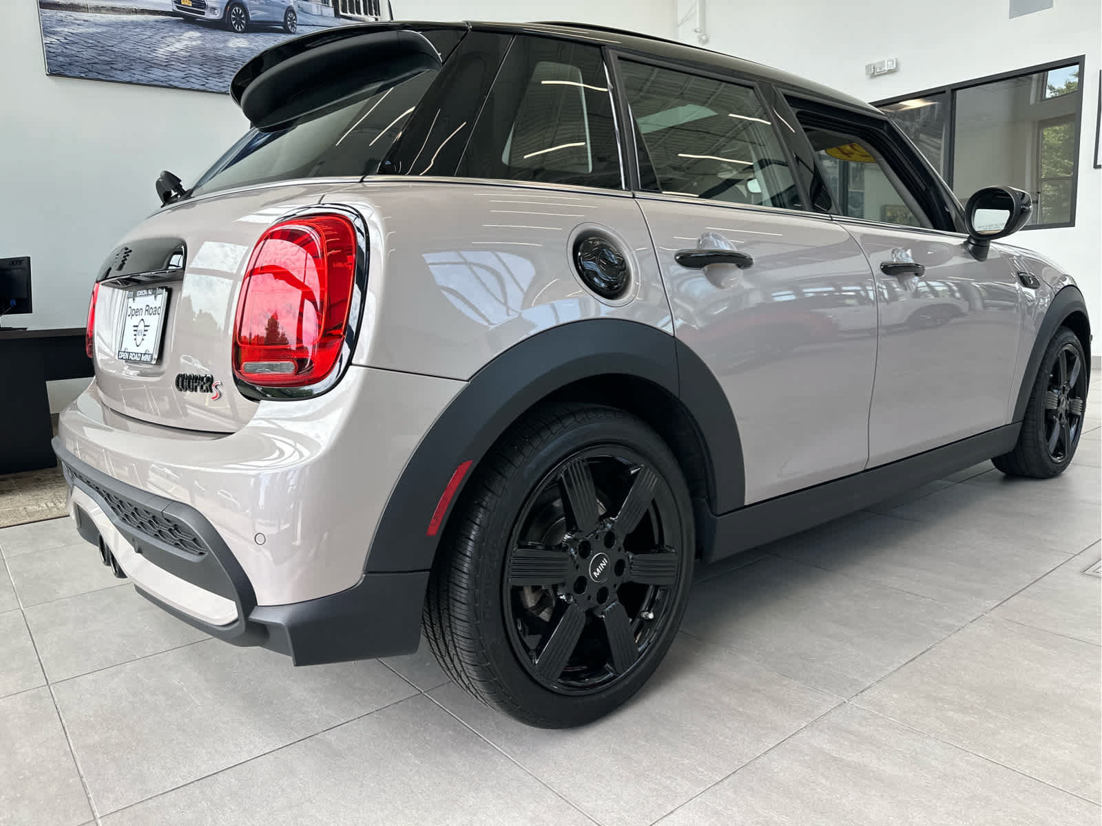 Certified 2024 MINI Cooper S FWD image 5