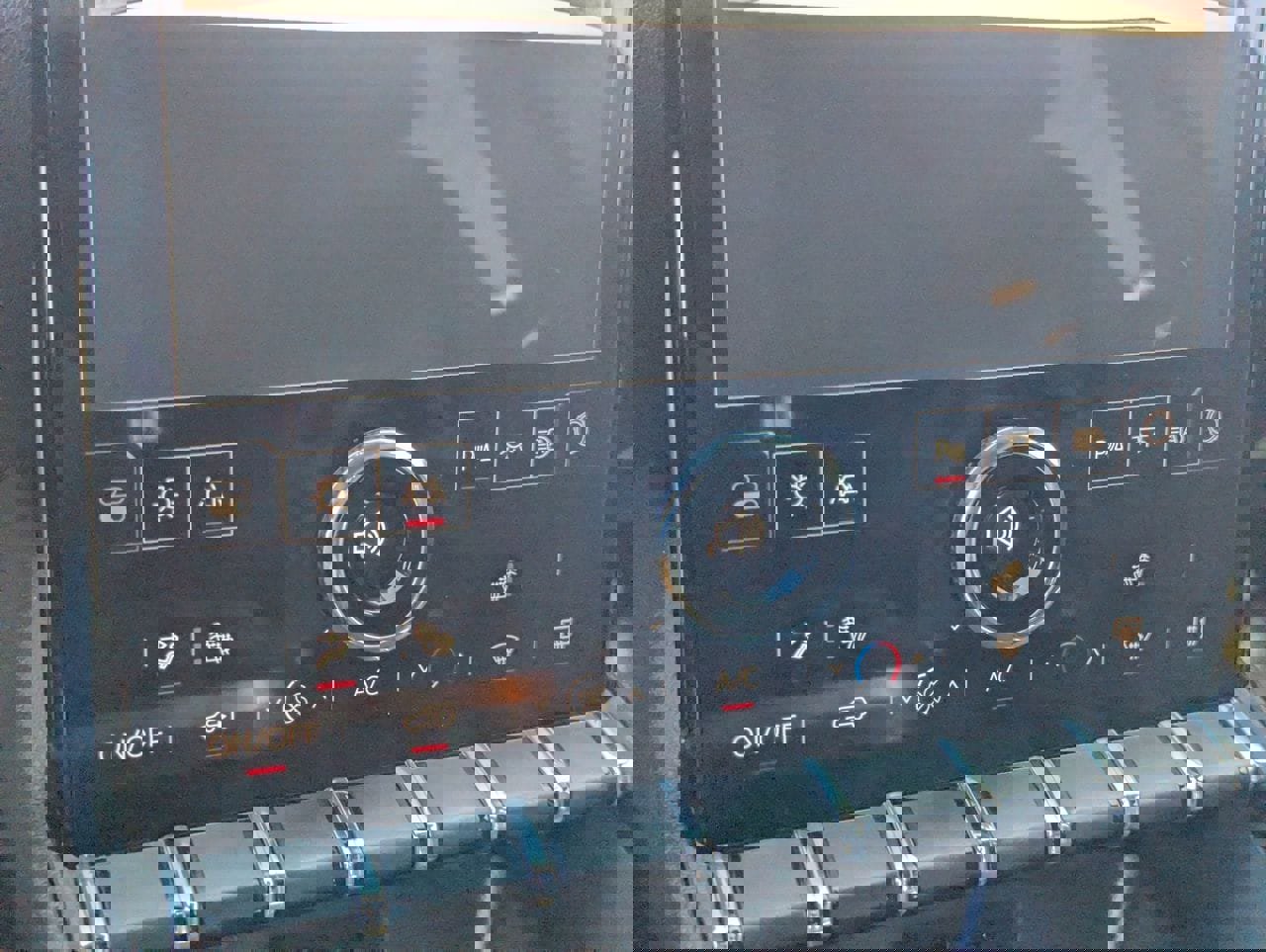 Used 2025 GMC Terrain Elevation image 22