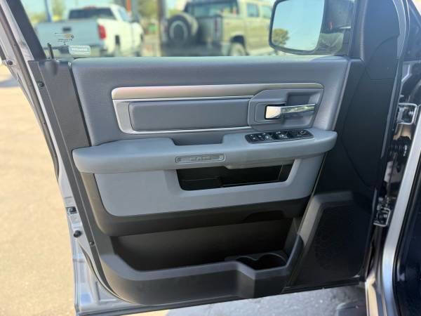 Used 2019 RAM 1500 Classic Warlock w/ Electronics Group image 10
