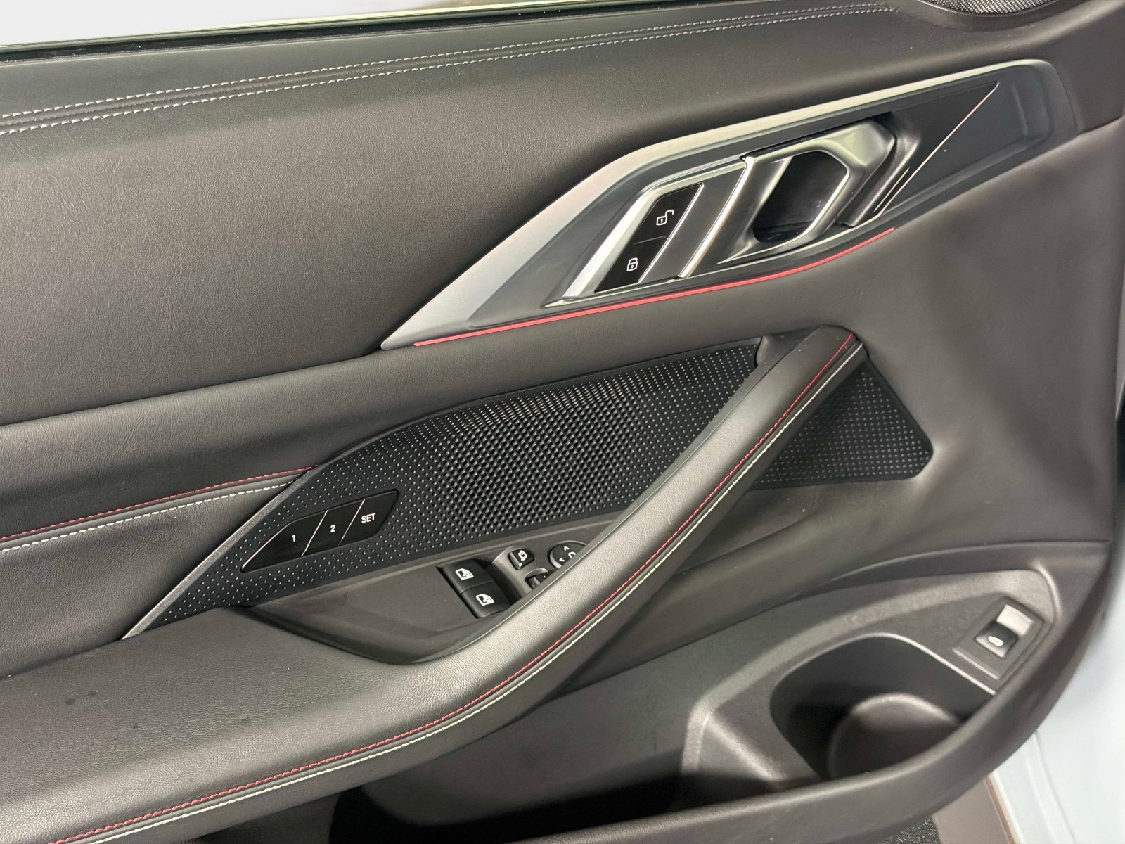Used 2023 BMW M4 CSL RWD image 32