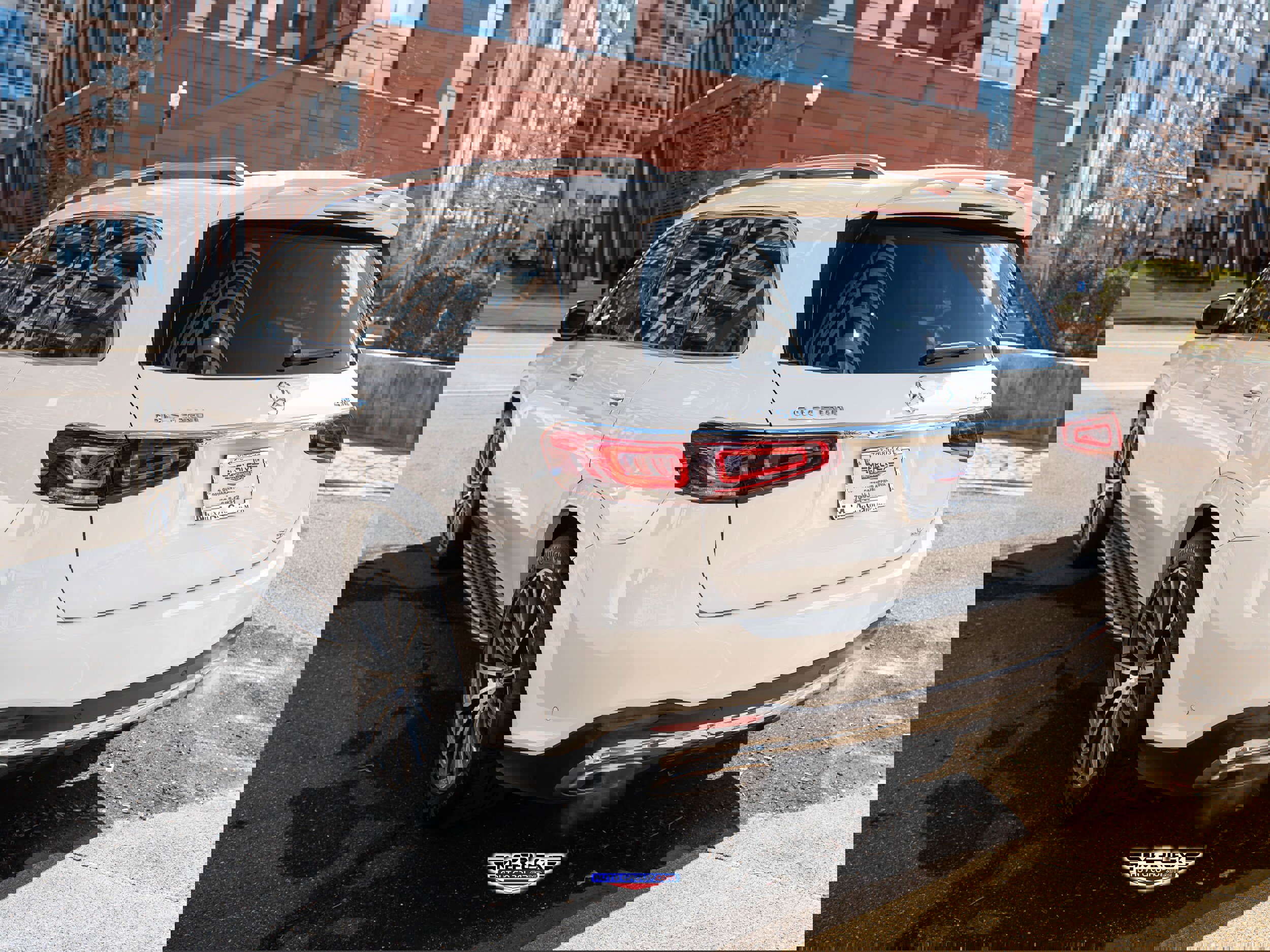 Used 2021 Mercedes-Benz GLS 580 580 4MATIC AMG image 5