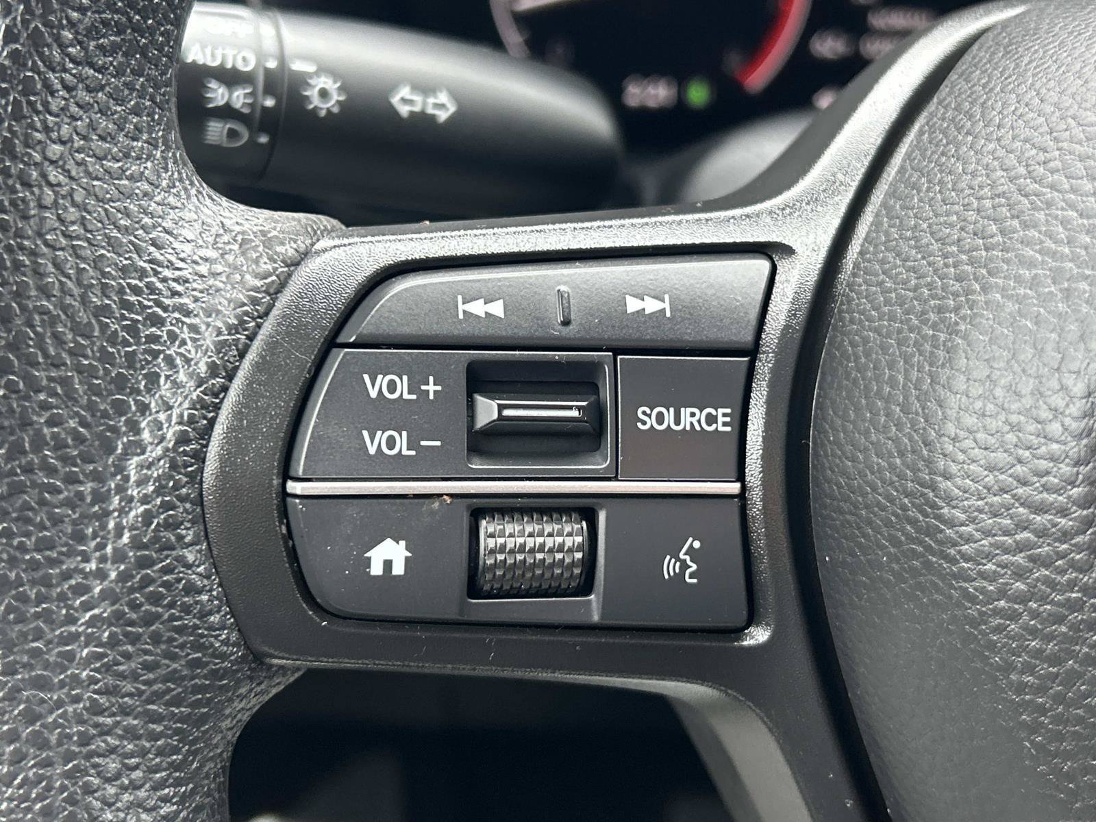 Used 2025 Honda CR-V LX image 20