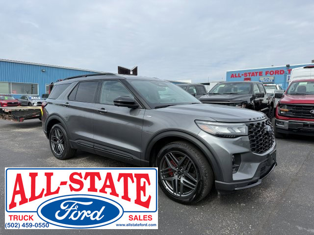 Used 2025 Ford Explorer ST-Line w/ ST-Line Street Pack AWD/4WD image 2