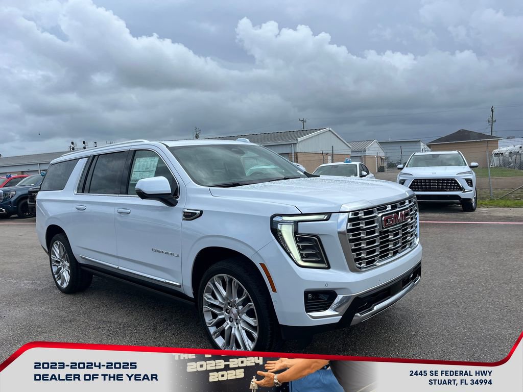 New 2026 GMC Yukon XL Denali w/ Denali Reserve Package AWD/4WD image 2
