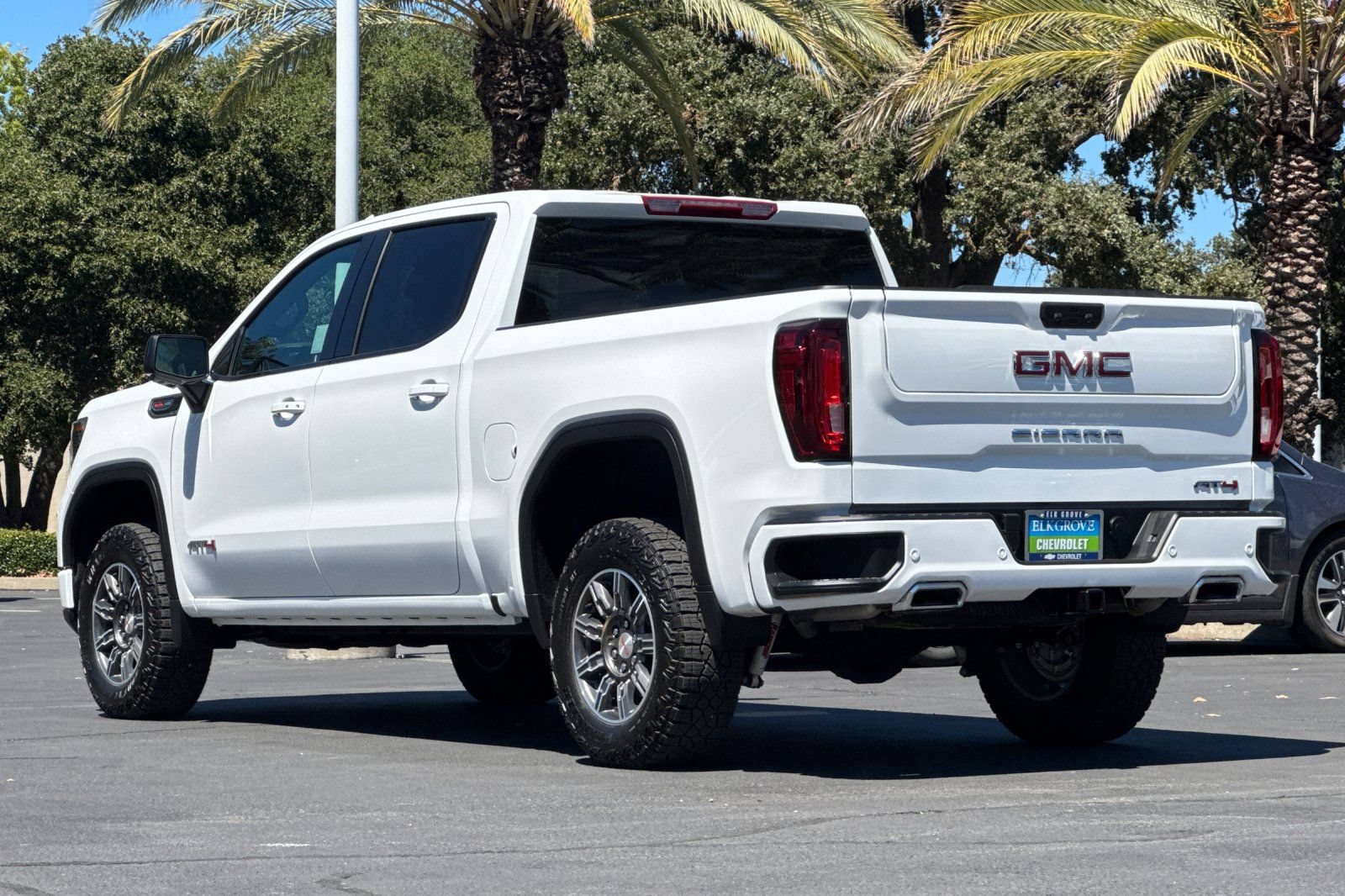 Used 2025 GMC Sierra 1500 AT4 AWD/4WD image 5