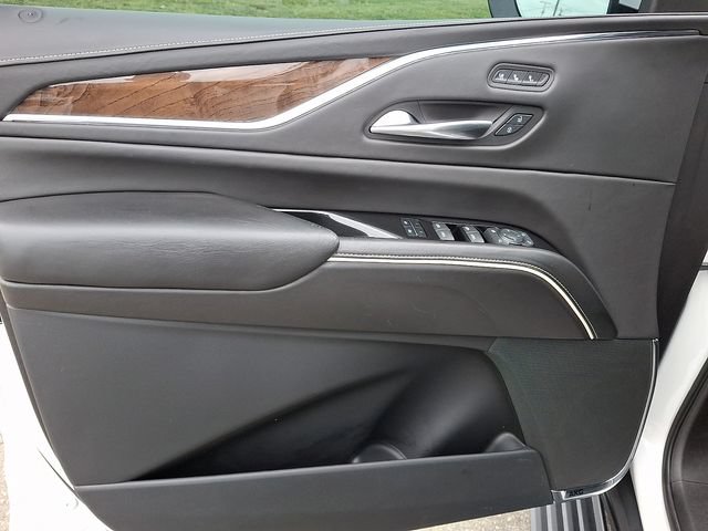 Used 2021 Cadillac Escalade Sport Platinum AWD/4WD image 11