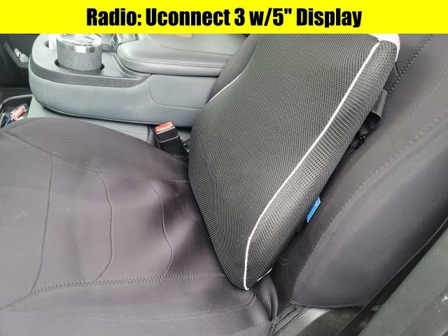 Used 2017 RAM 1500 Express w/ Black Ram 1500 Express Group image 9