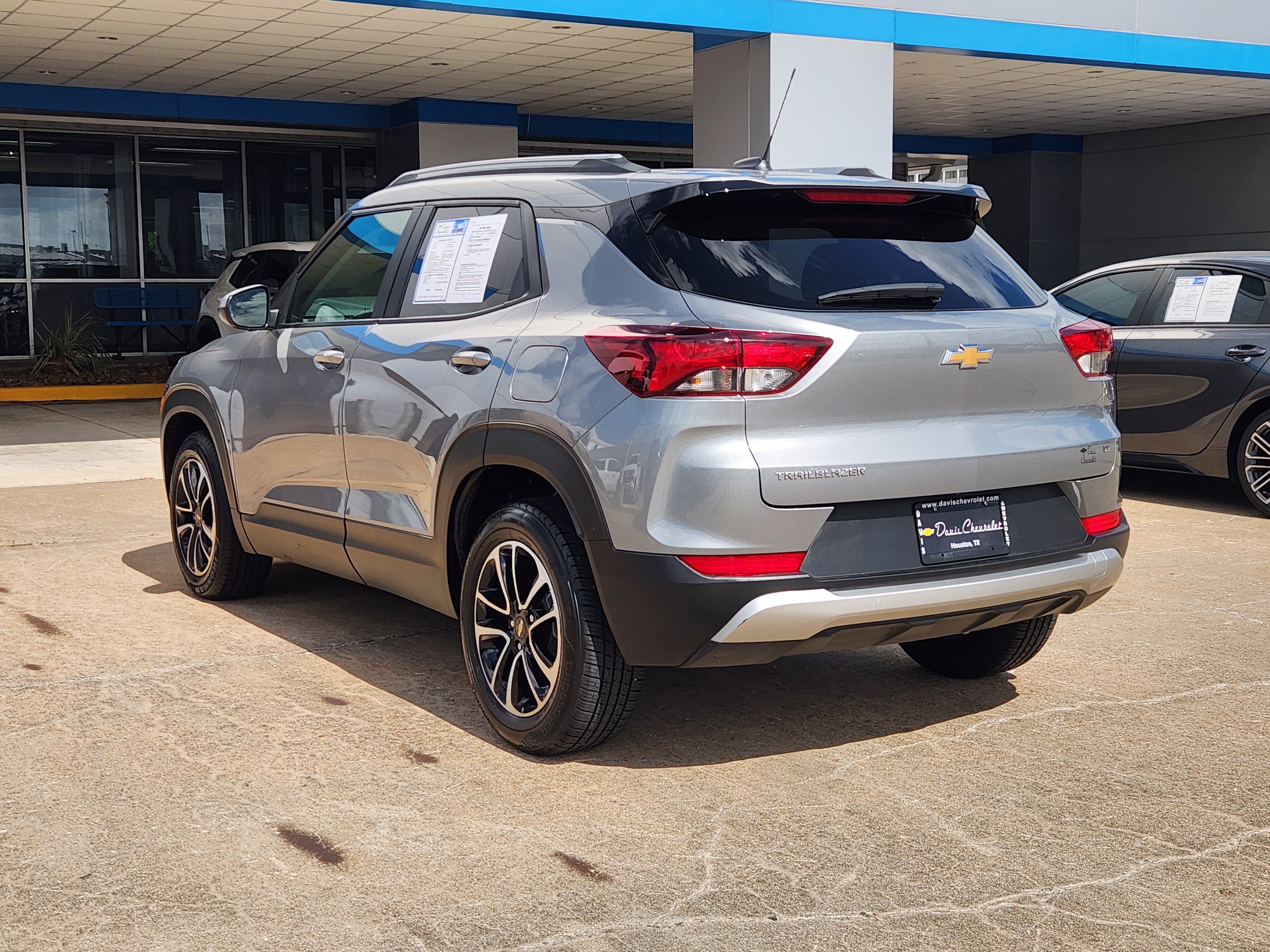 Used 2024 Chevrolet TrailBlazer LT FWD image 8
