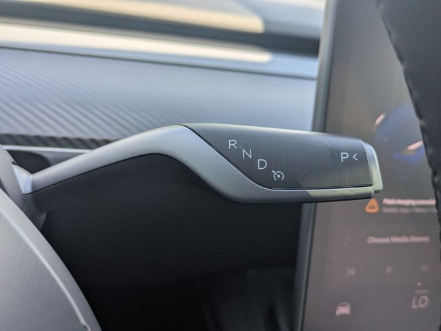 Used 2024 Tesla Model Y Long Range AWD/4WD image 12