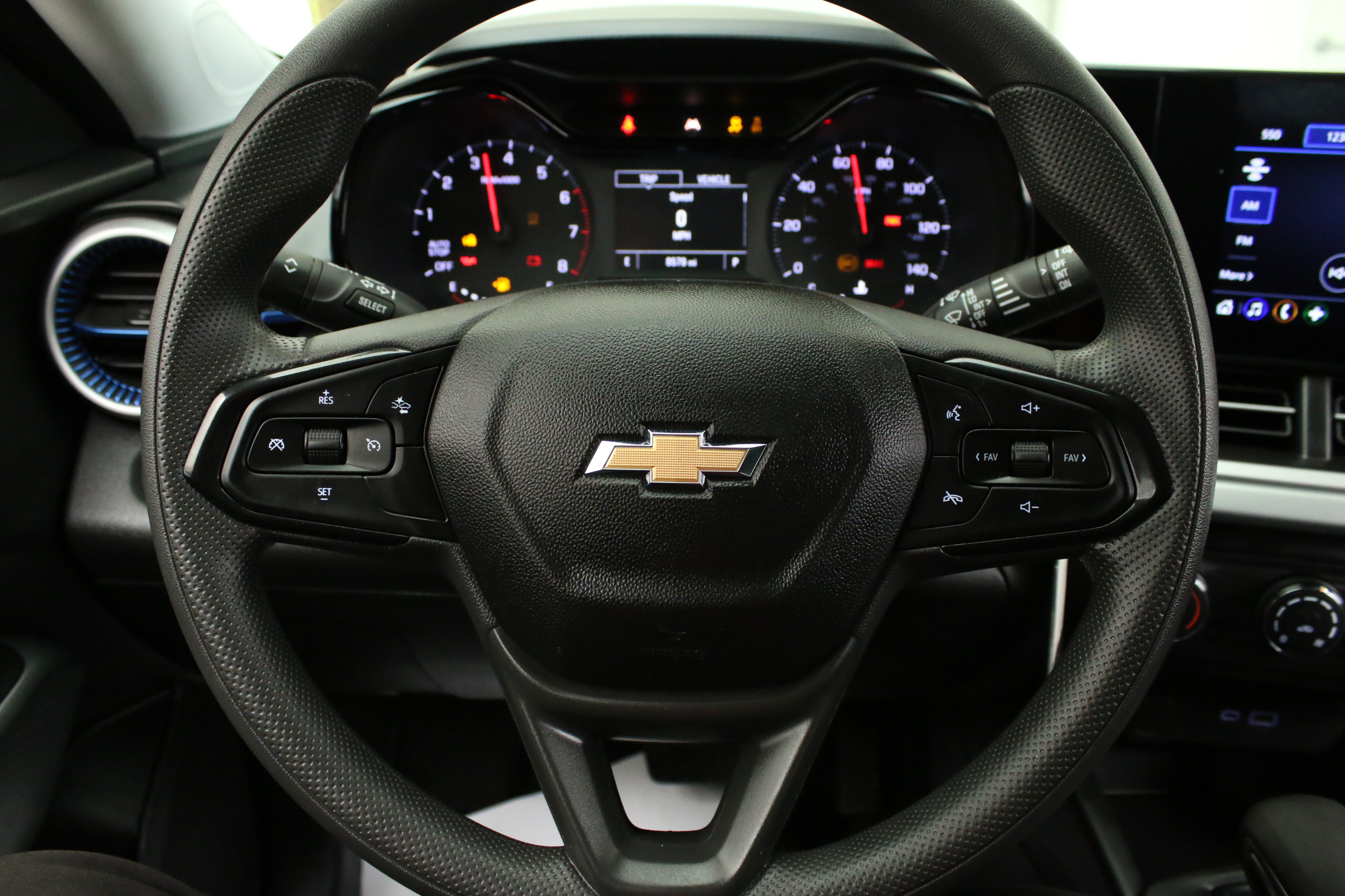 Used 2024 Chevrolet Trax LS FWD image 12