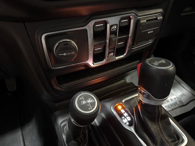 Used 2021 Jeep Wrangler Unlimited Sahara image 9