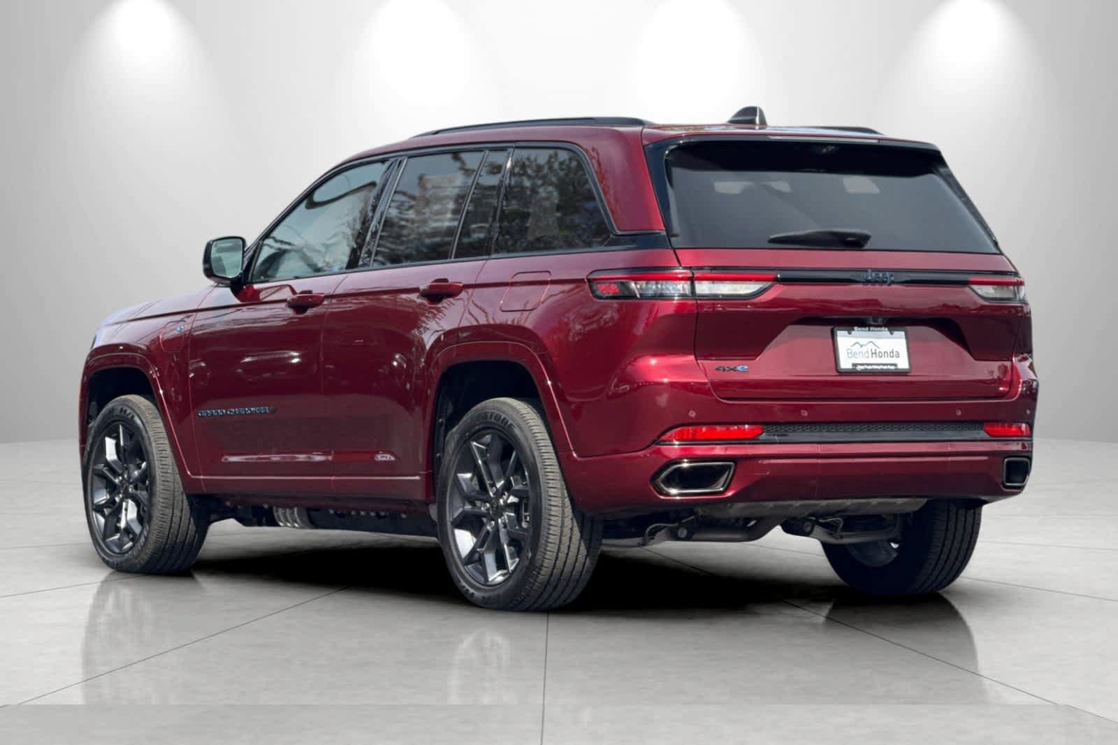 Used 2024 Jeep Grand Cherokee Limited 4xe AWD/4WD image 6