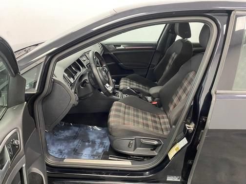 Used 2020 Volkswagen GTI S FWD image 20