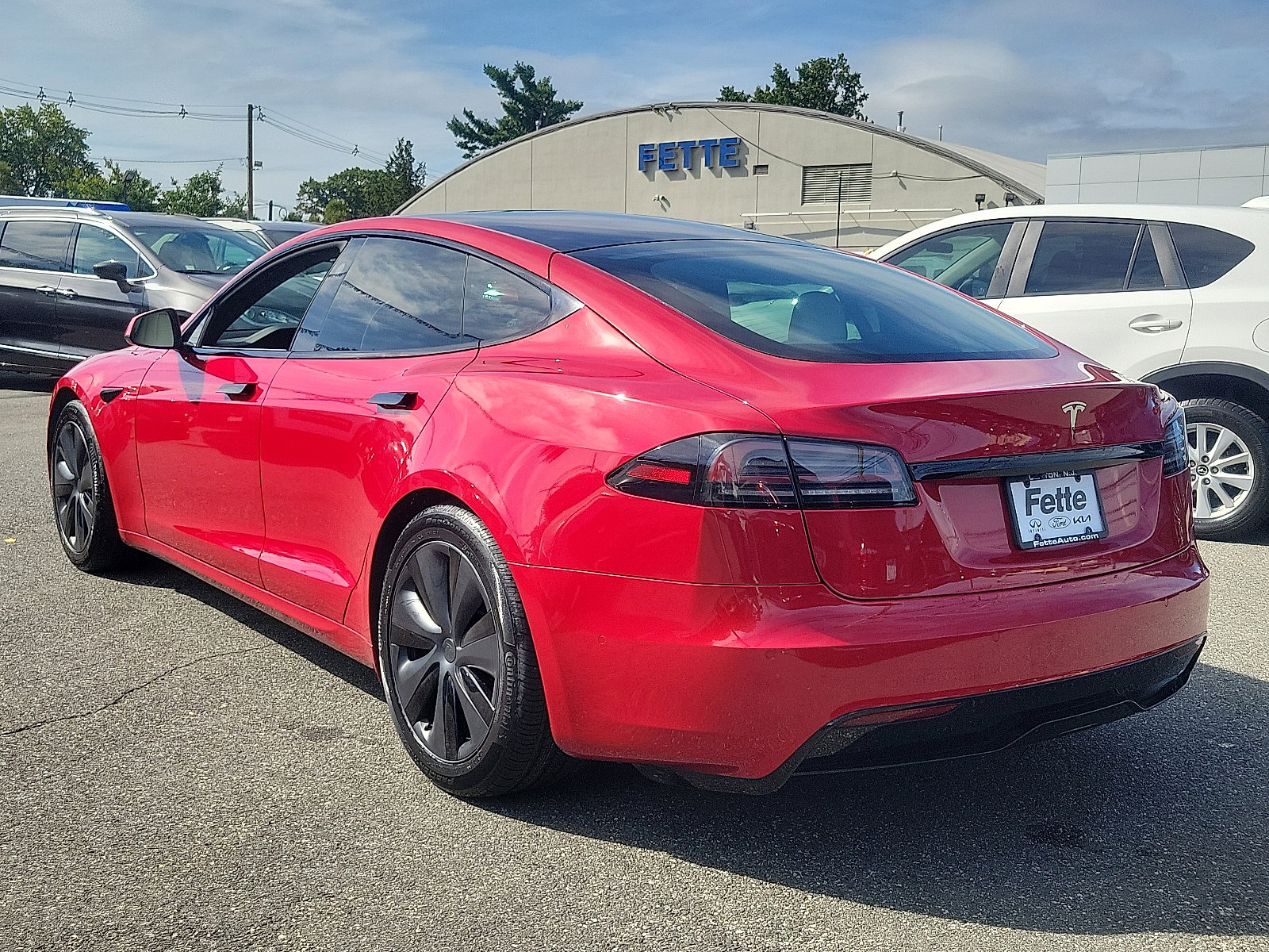 Used 2022 Tesla Model S image 6