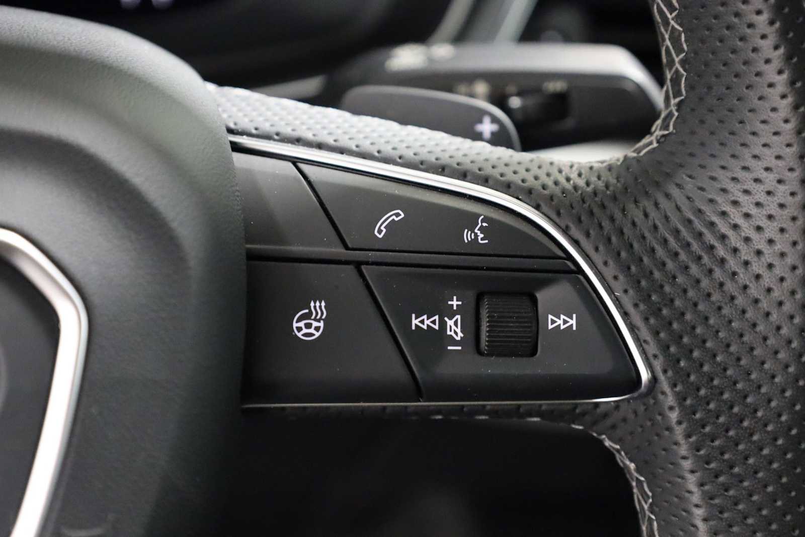 Used 2022 Audi A4 2.0T Premium Plus w/ Premium Plus Package image 26