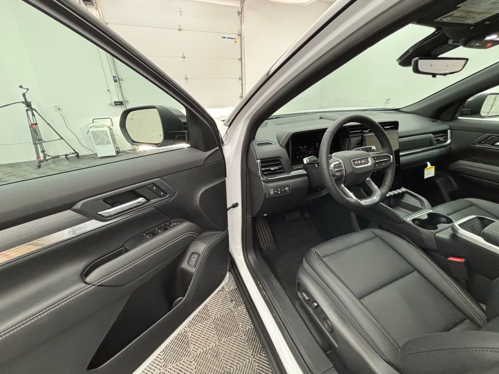 New 2026 GMC Terrain Elevation w/ Elevation Premium Package image 17